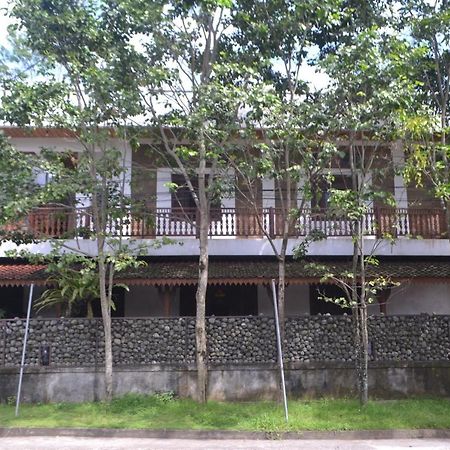 Hotel Batukaras Kalaras Extérieur photo