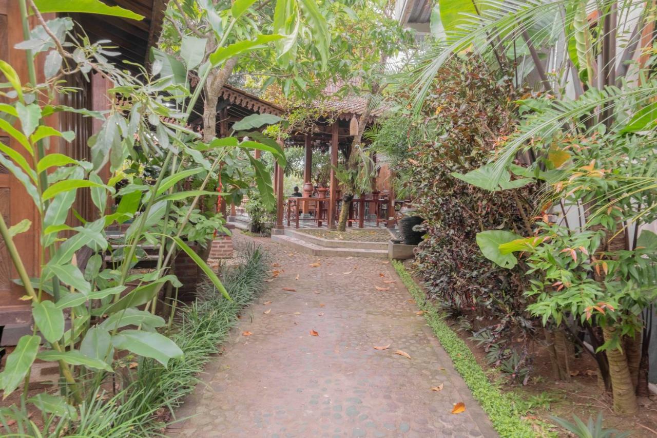 Hotel Batukaras Kalaras Extérieur photo