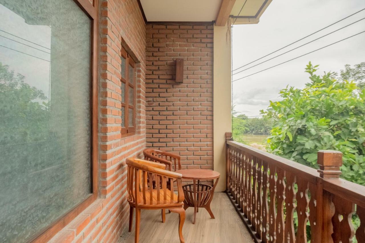 Hotel Batukaras Kalaras Extérieur photo