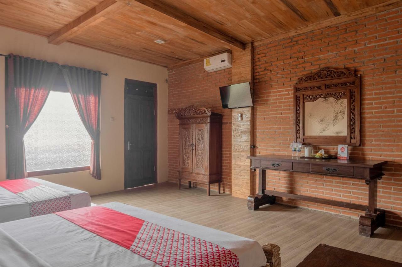 Hotel Batukaras Kalaras Extérieur photo