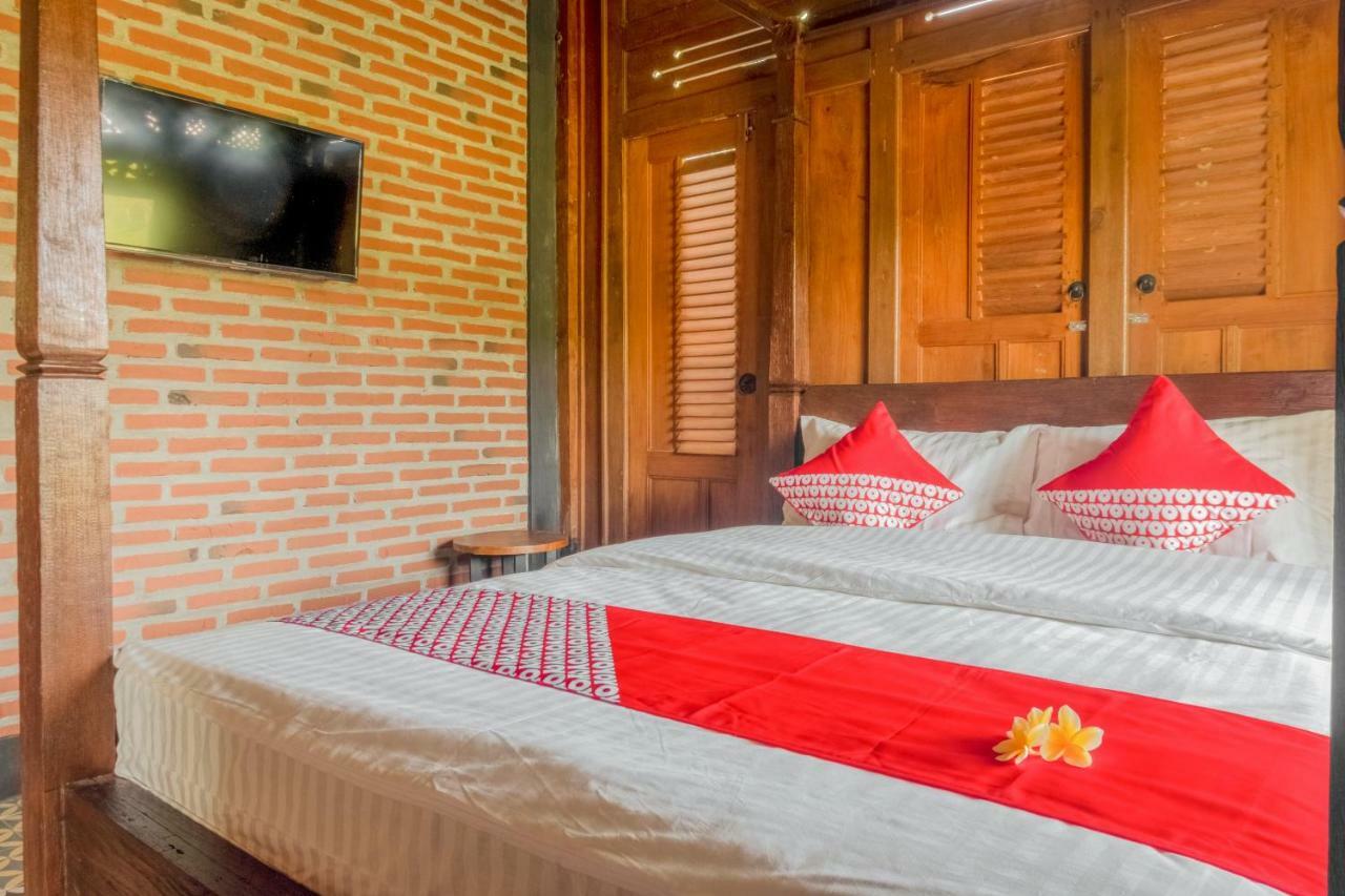 Hotel Batukaras Kalaras Extérieur photo