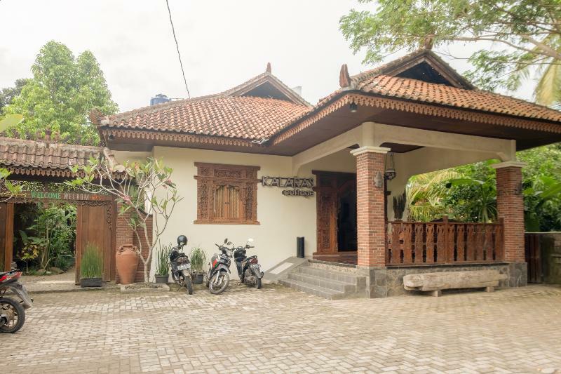 Hotel Batukaras Kalaras Extérieur photo